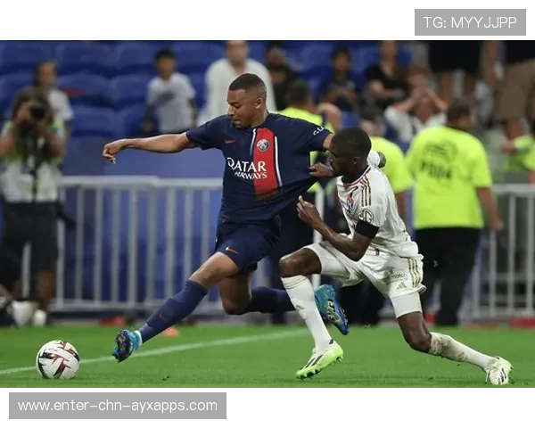 姆巴佩转身抽射破门,巴黎继续高歌猛进